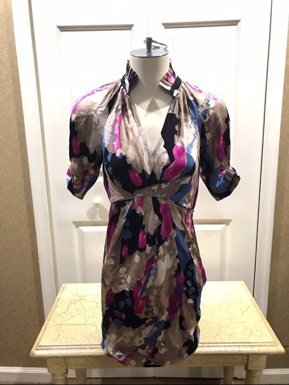 Diane Von Furstenberg Silk Dress Exclusively for Neiman Marcus Size 0 - Picture 4 of 12